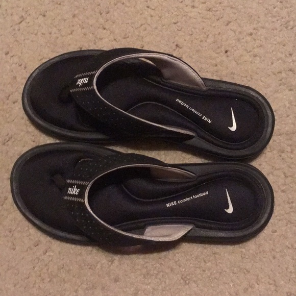 Sandals - Picture 2 of 2